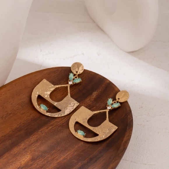 💛Gold plated statement drop earrings - Picture 5 of 5